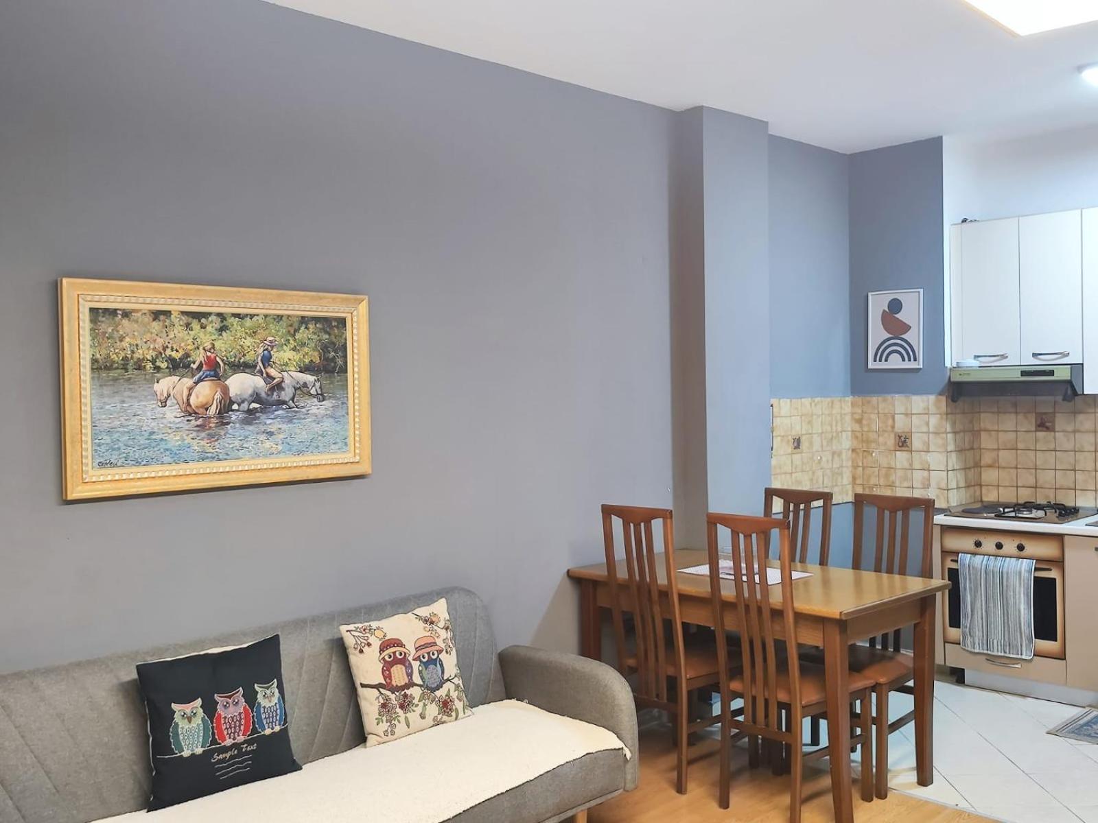 The Best Guesthouse In Тирана Экстерьер фото